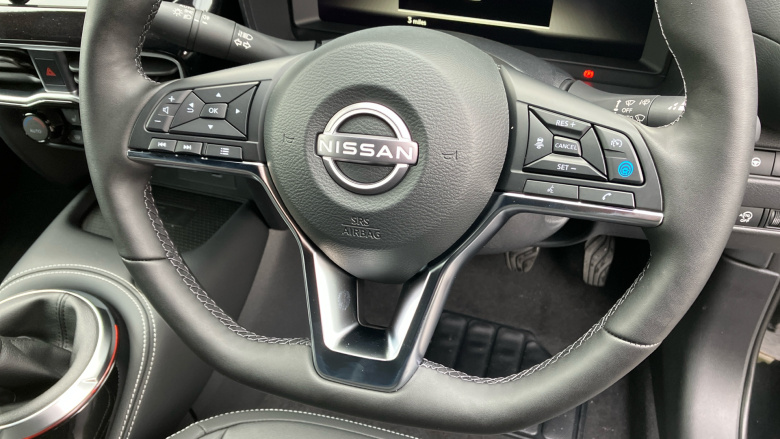 Nissan Juke 1.0 DiG-T Tekna 5dr Petrol Hatchback